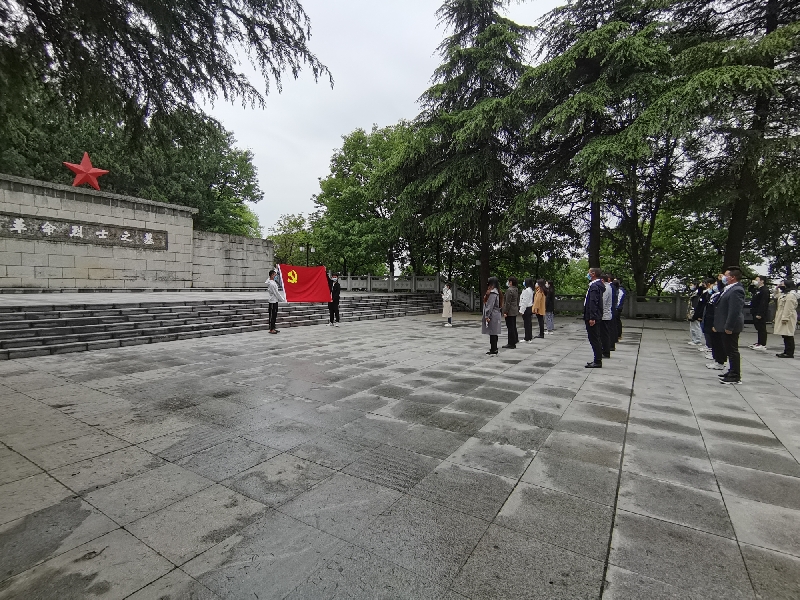 微信图片_20220415111919_副本.jpg